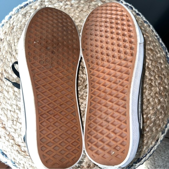 Vans Ward Low Skateboard Shoes - Picture 8 of 9